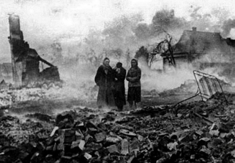 Сожжённая и расстрелянная Корюковка. Фотохроника 1943 года