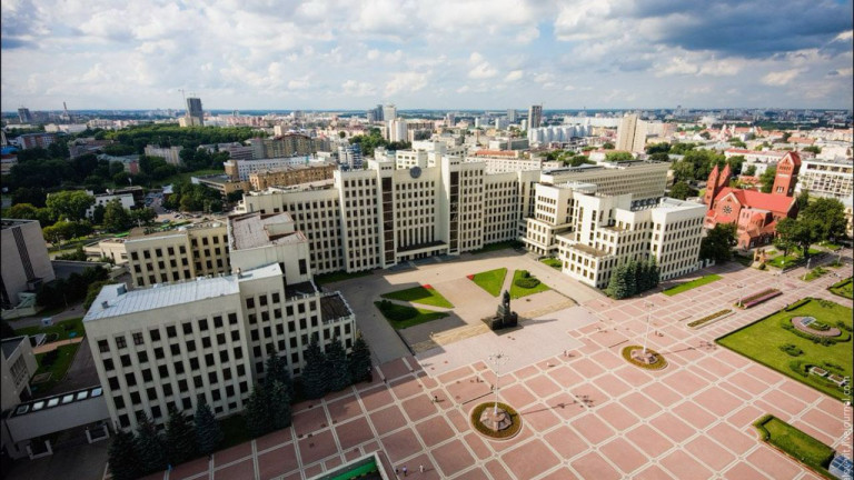 Заглавная иллюстрация: Совсем скоро в этом здании в центре Минска соберется новый состав нижней палаты белорусского парламента