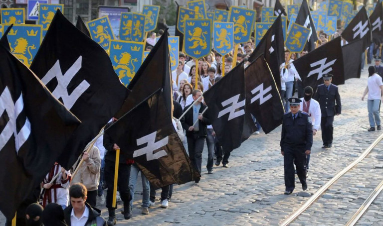 На заглавном фото: Не случайно идейно близкие бандеровцам и гитлеровцам иноагенты собрались во Львове