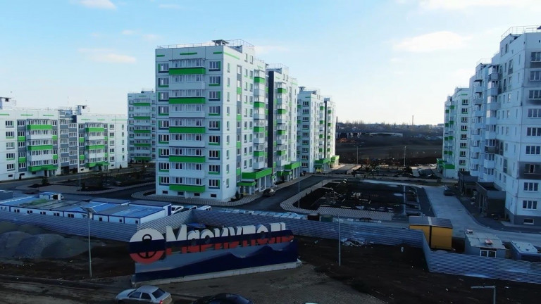 Заглавное фото: Новый микрорайон «Изумрудный» в Мариуполе