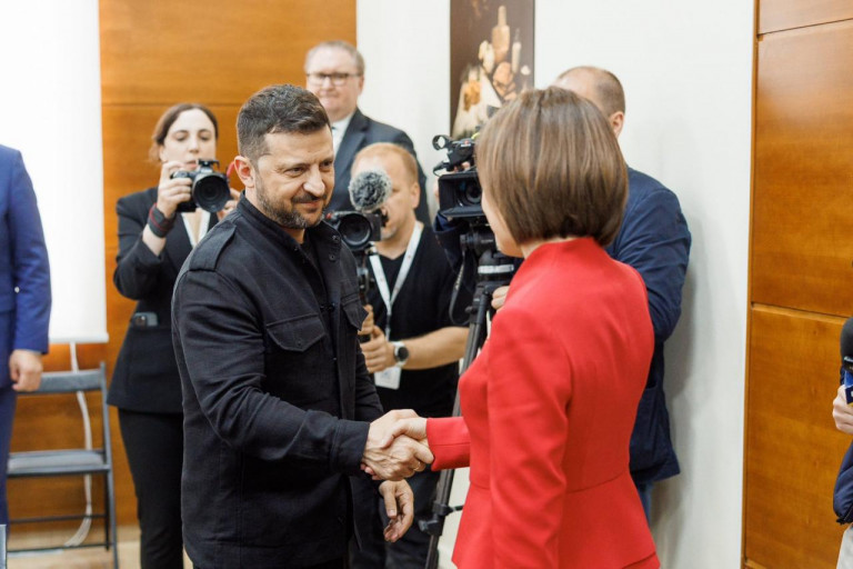 Заглавное фото: Встреча Зеленского и Санду. Молдова упорно идёт по украинскому пути