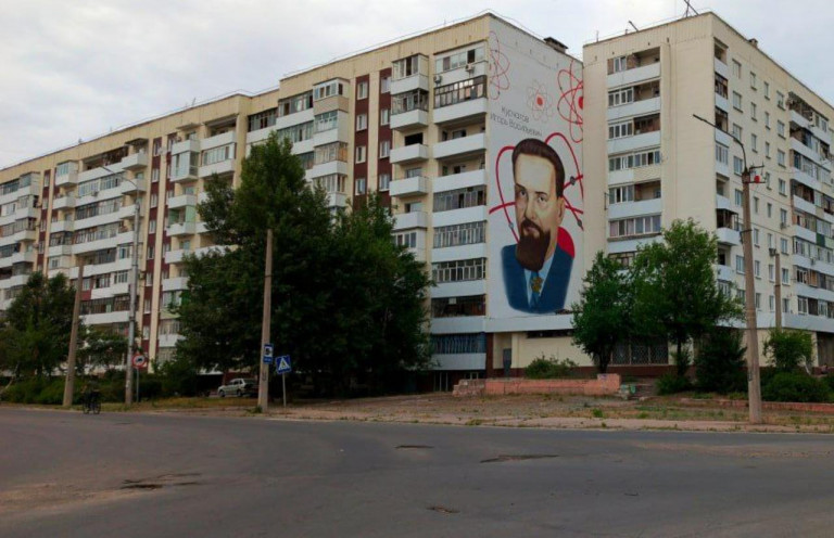 На заглавном фото: В освобождённые города ЛНР возвращается жизнь, Северодонецк