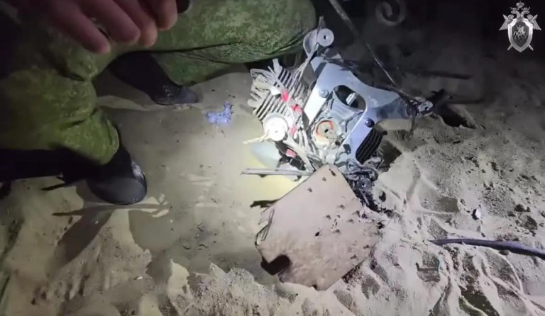 На заглавном фото: Последствия удара ВСУ по пляжу «Городской» в Курске. 