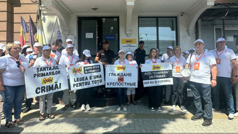 Заглавное фото: Митинг партии «Сердце Молдовы»