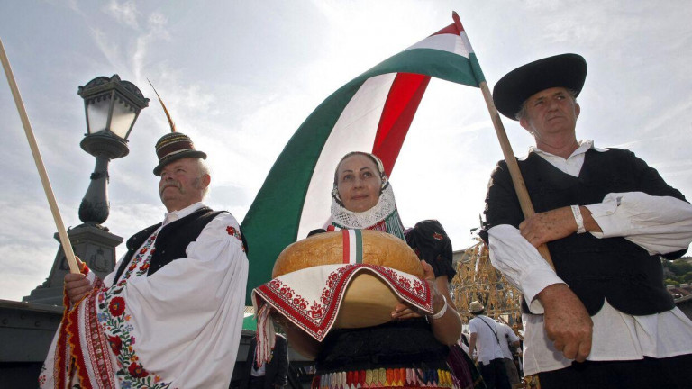 Заглавное фото: Петер Сийярто и Тарас Качка после встречи в Будапеште 