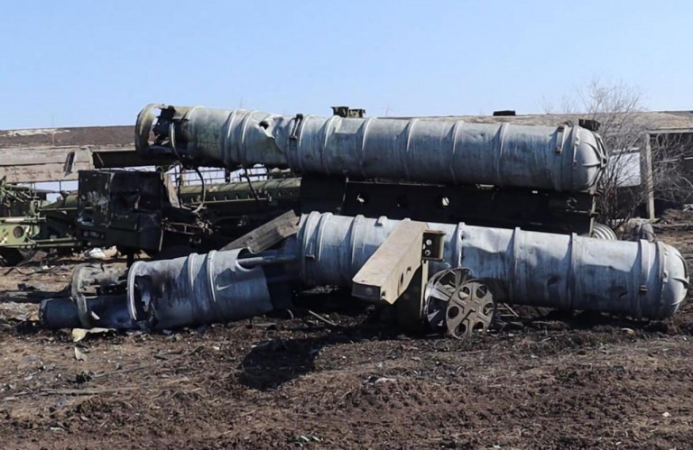  Заглавное фото: Уничтоженный в ходе спецоперации ВС России  украинский ЗРК