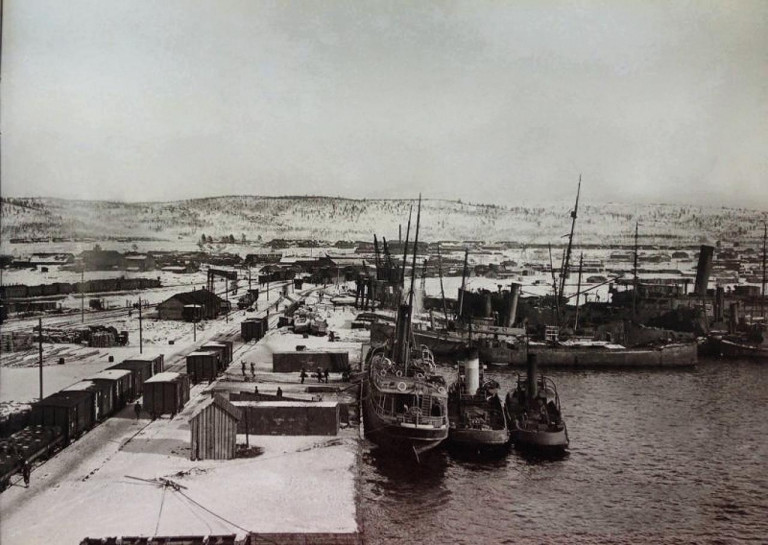 Заглавное фото. Романов-на-Мурмане на дореволюционной фотографии