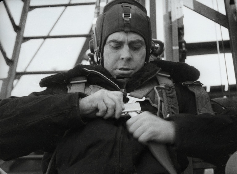 Заглавное фото. Георгий Береговой в период подготовки к космическому полёту на корабле «Союз-3». РИА Новости