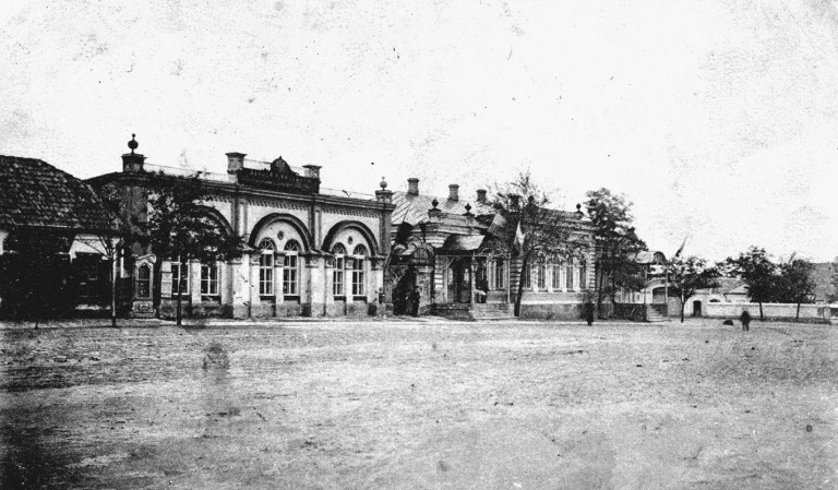 Заглавное фото. Город Орехов (Проспект и Городская управа) на дореволюционной фотографии