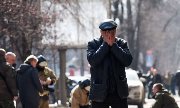 На заглавном фото: 14 марта 2022 года ВСУ нанесли удар ракетой "Точка У" по центру Донецка, 22 человека погибли, 36 получили ранения...