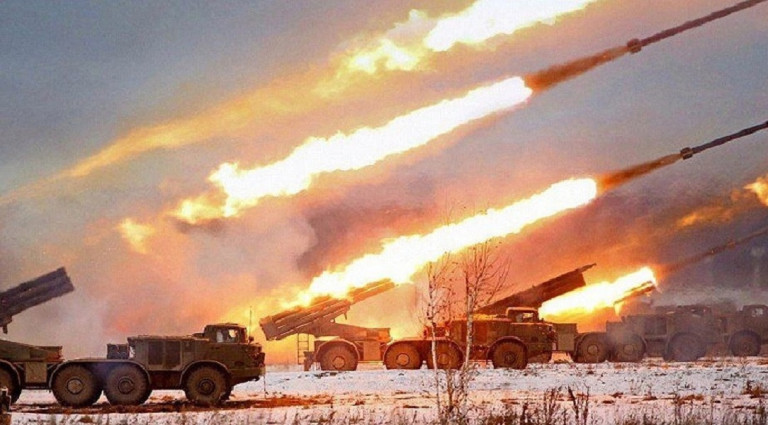 Заглавная иллюстрация: Ураган огня – это и есть залп из РСЗО «Ураган», источник фото – Минобороны РФ