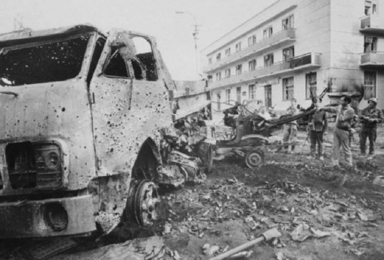 На заглавном фото: Приднестровье. 25 июня 1992 г. Улицы города Бендеры. Фотохроника ТАСС