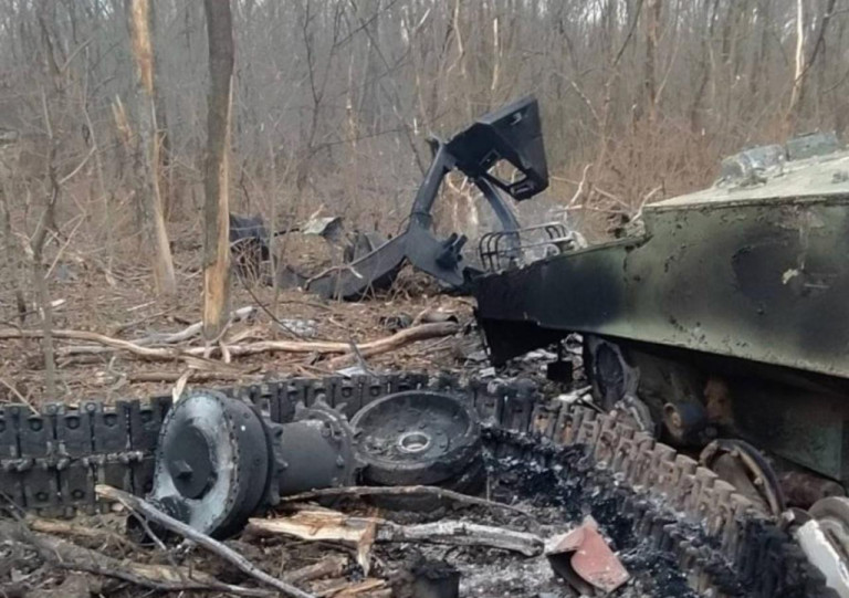 На заглавном фото: Очередной польский "Краб" не дополз до перемоги...