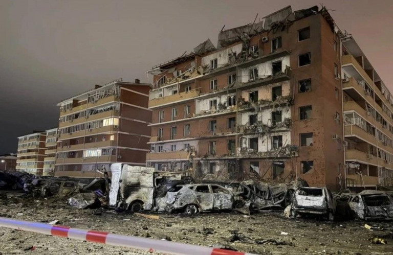 На заглавном фото: Последствия атаки ВСУ на жилой дом в ауле Новая Адыгея